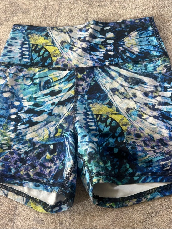Fleo Pants - Blue Multi-Print High-Rise Women’s Workout Shorts
